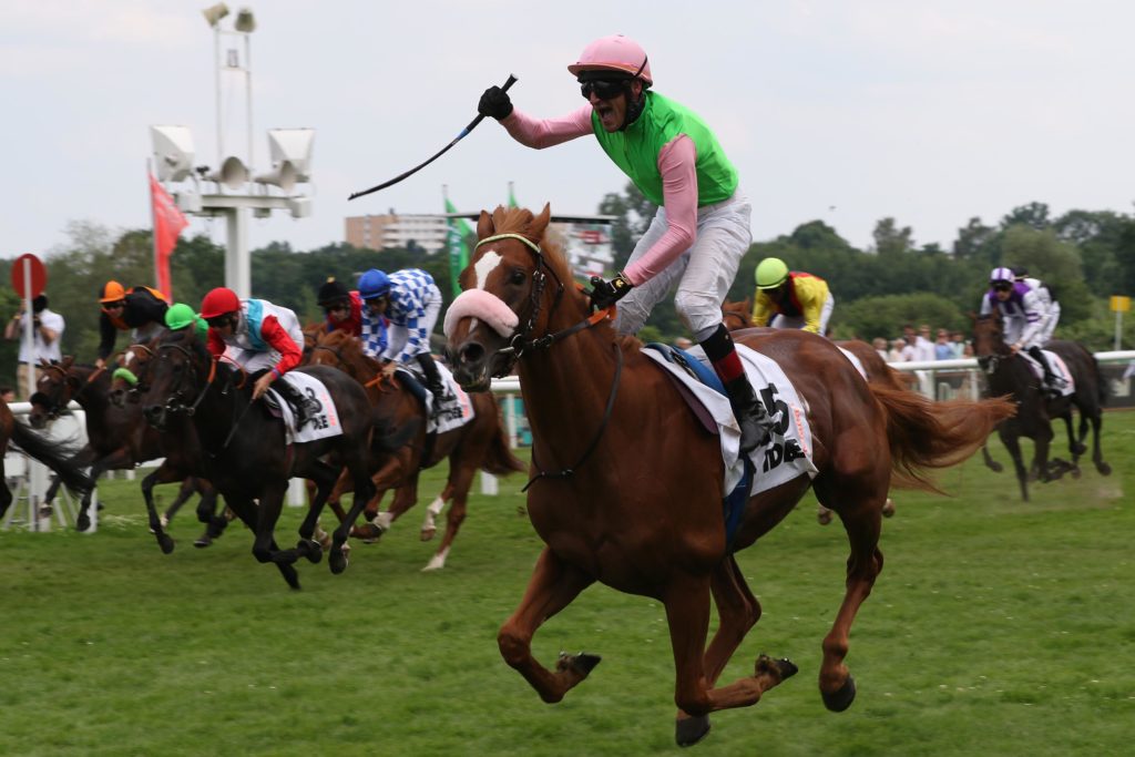 WAHNSINN – SISFAHAN DER DERBYSIEGER 2021