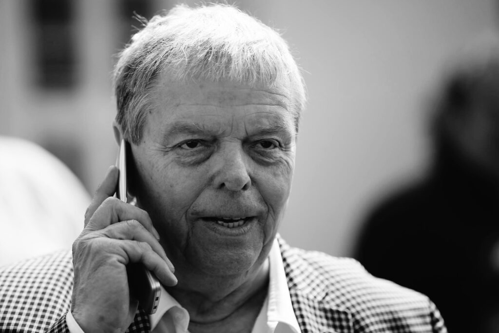 WIR TRAUEN UM HERMANN SCHRÖER – DREESMANN